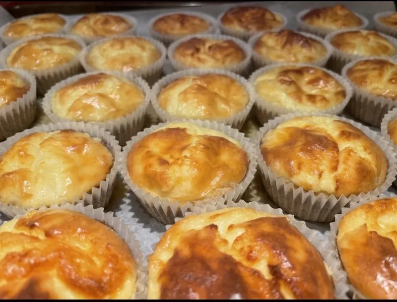 Small cheese pies with browned, blistered tops